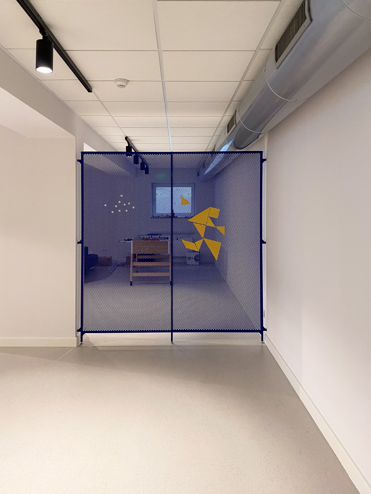 Raumtrenner Horst in blau mit Magneten